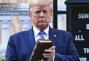 Trump leerá la Biblia en evento cristiano tras su “foto blasfema” como Jesucristo Trump leerá la Biblia en evento cristiano tras su “foto blasfema” como Jesucristo